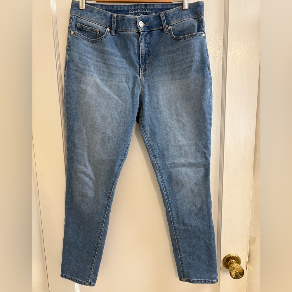 Gloria Vanderbilt Slimming Jeans